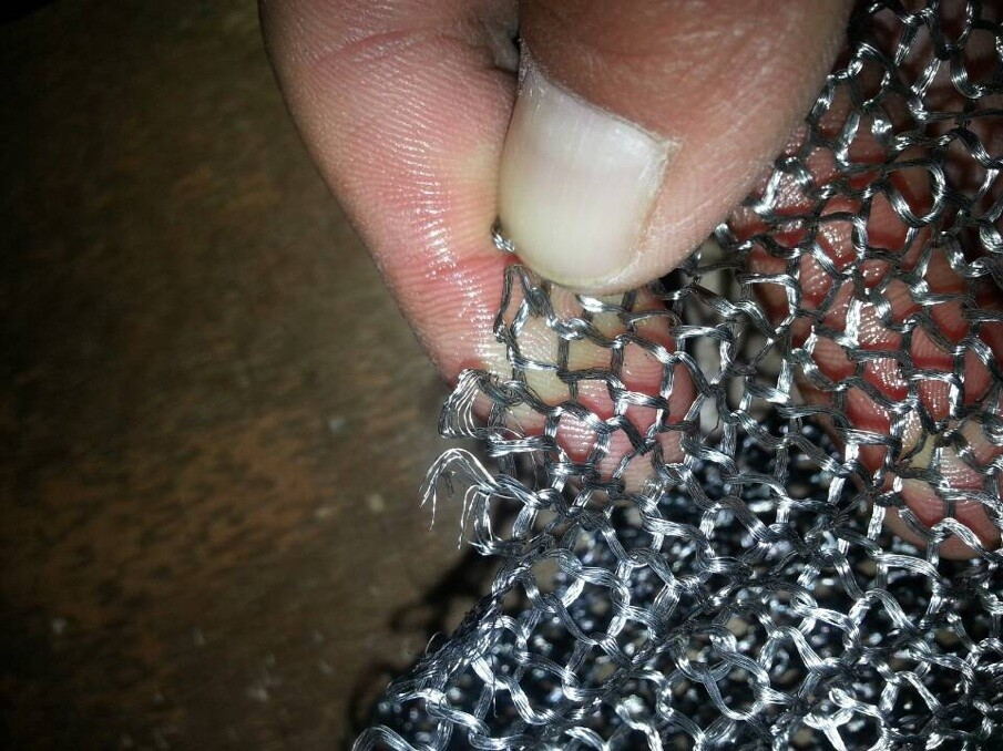 Goodloe style mesh demister